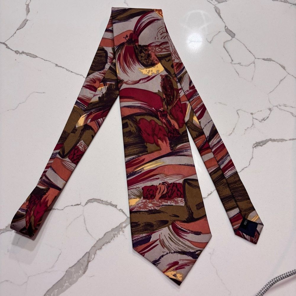 Elittee Vintage USA Luxury Hand Sewn Silk Tie Abstract Floral Pattern Multicolor